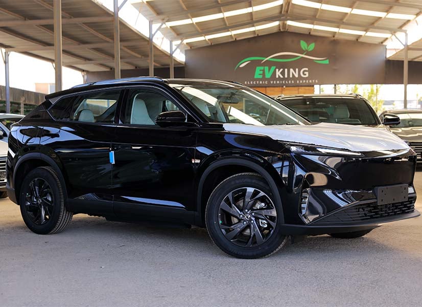 Dongfeng MAGE SKY 01 2027 باللون الأسود