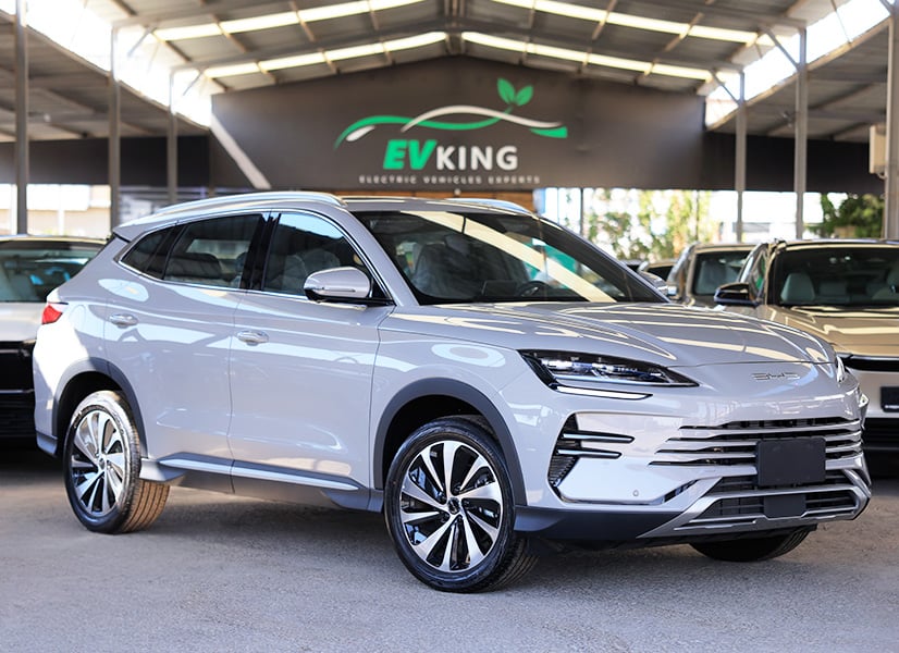 BYD Song Plus DMI 2026 باللون الاسمنتي